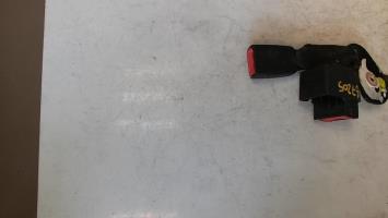 Attache ceinture arriere droit