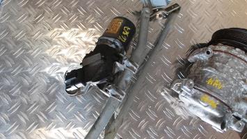 Moteur essuie glace avant