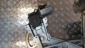 Alzacristalli elettrico anteriore destro
