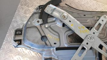 Leve vitre electrique avant droit