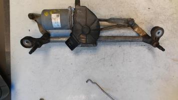 Moteur essuie glace avant