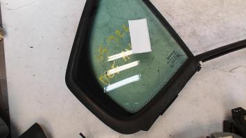 Custode avant droit (porte)