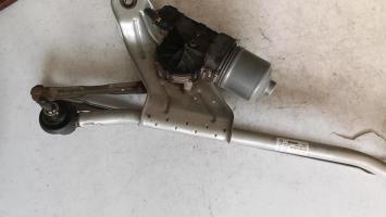 Motore tergicristallo anteriore