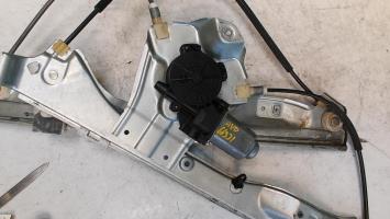 Leve vitre electrique avant droit