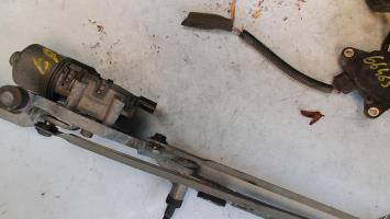 Moteur essuie glace avant