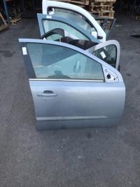 Puerta delantera derecha