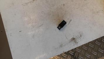 Interrupteur de leve vitre arriere droit