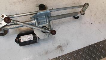 Moteur essuie glace avant