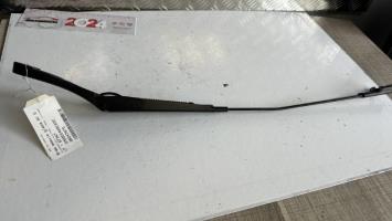 Bras essuie glace avant gauche