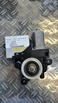 Moteur leve vitre avant droit