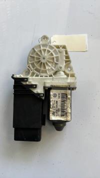 Moteur leve vitre avant droit