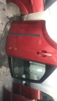 Puerta trasera derecha