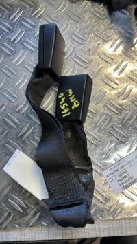 Attache ceinture arriere droit