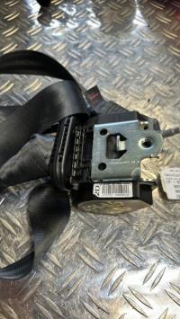 Ceinture arriere droit