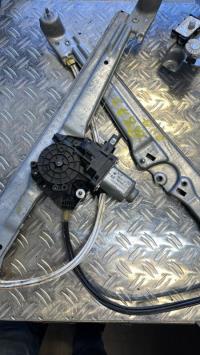 Leve vitre electrique avant gauche