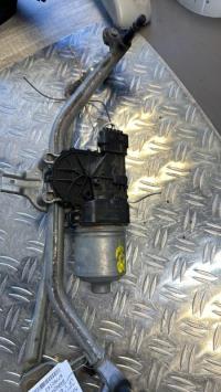 Moteur essuie glace avant