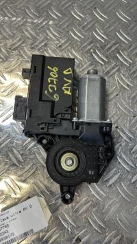 Moteur leve vitre avant droit