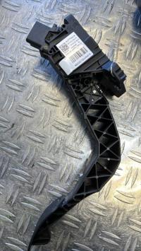 Pedale acceleratore