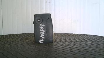 Poignee porte laterale droit