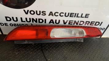 Feu arriere principal gauche (feux)