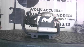 Bloc ABS (freins anti-blocage)