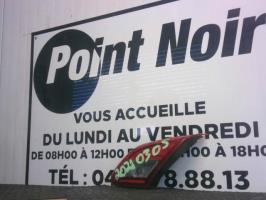 Feu arriere secondaire droit (feux)