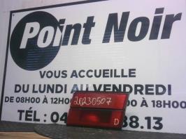 Feu arriere secondaire droit (feux)