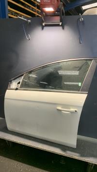 Porte avant gauche