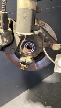 Fusee avant gauche