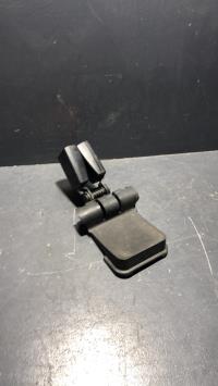 Attache ceinture arriere centrale