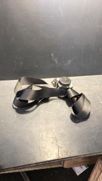 Ceinture arriere droit
