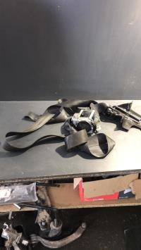 Ceinture avant gauche