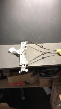 Leve vitre electrique avant droit