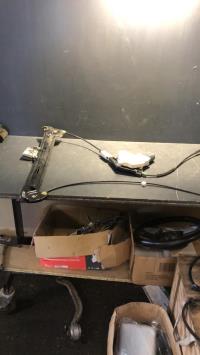 Leve vitre electrique avant gauche