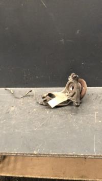 Fusee avant gauche