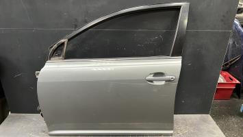 Porte avant gauche