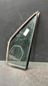 Custode avant gauche (porte)
