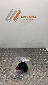 Attache ceinture arriere centrale