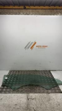 Vitre avant droit