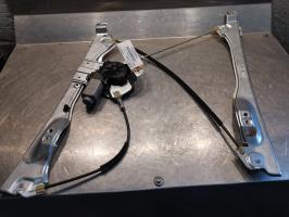 Leve vitre electrique avant droit