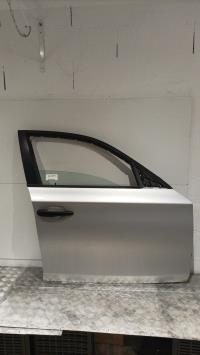 Porte avant droit