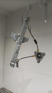 Mecanisme de leve vitre electrique avant droit