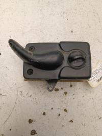 Poignee interieur porte de coffre droite