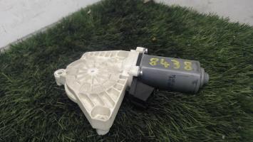 Moteur leve vitre avant droit