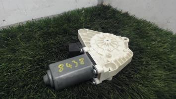 Moteur leve vitre arriere droit