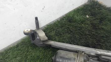 Moteur essuie glace avant