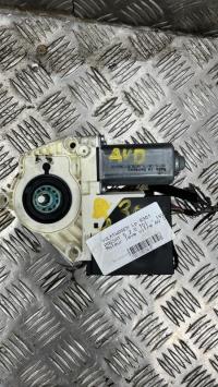 Moteur leve vitre avant droit