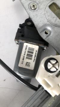 Leve vitre electrique avant droit