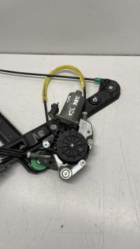 Leve vitre electrique avant gauche