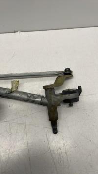 Moteur essuie glace avant